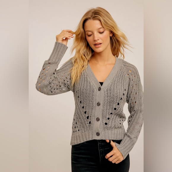 Hem & Thread Sweaters - NWT Hem & Thread Pointelle V-Neck Button Down Cropped Cardigan